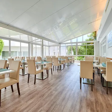 Aluasun Continental Park & Aparthotel 4*